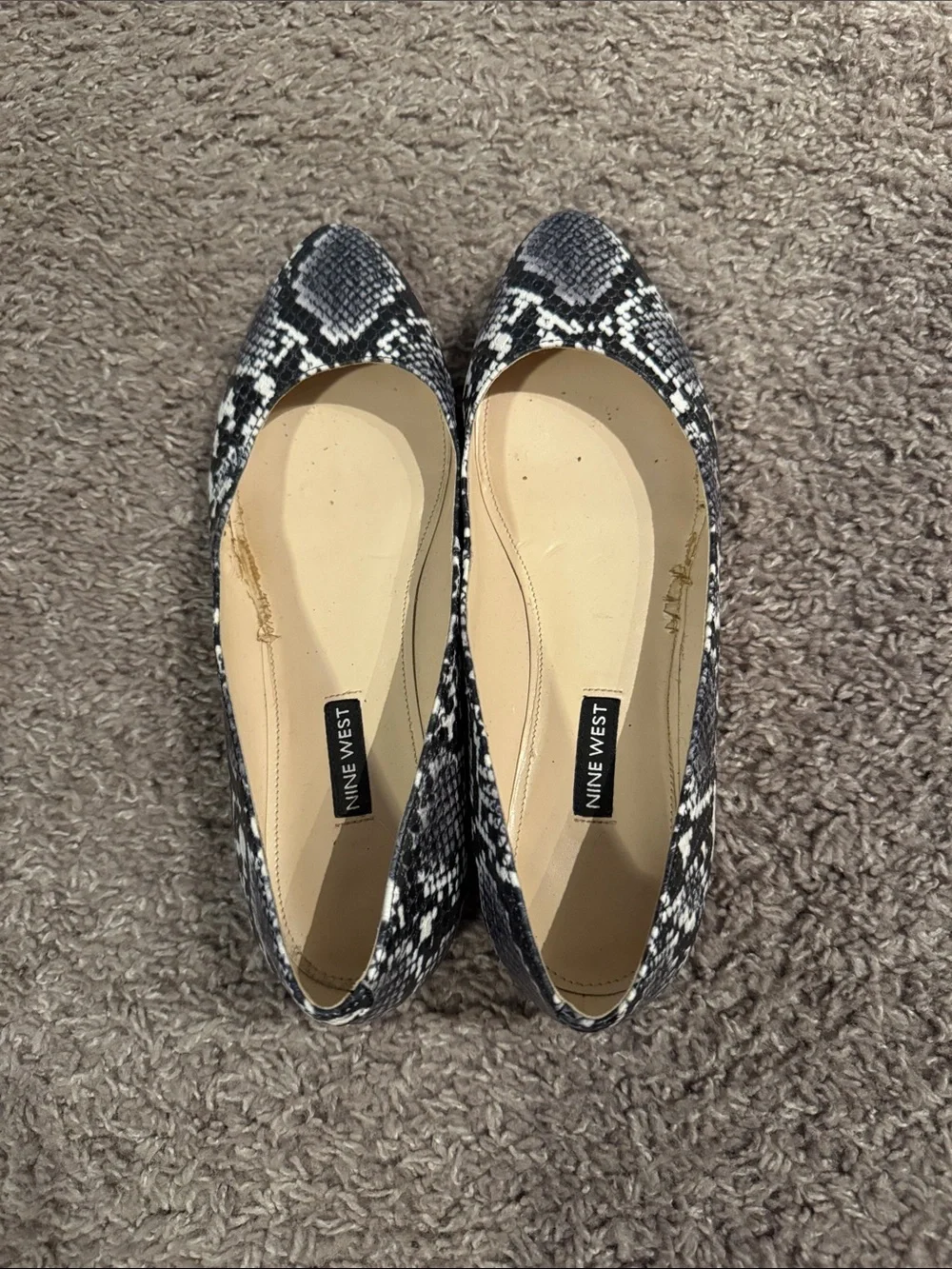 Nine West Black & White Snake-Print Pointed Toe Flats Size 8